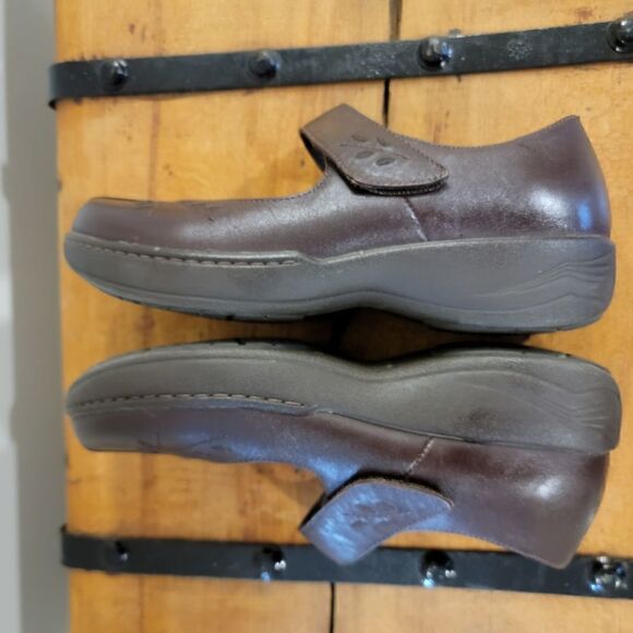 Dansko Annie Nubuck Brown Mary Jane brown leaf size 38 / 7.5 - Picture 2 of 6